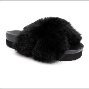 Sugar “Beach Day” Fur Sandals 8M /Black